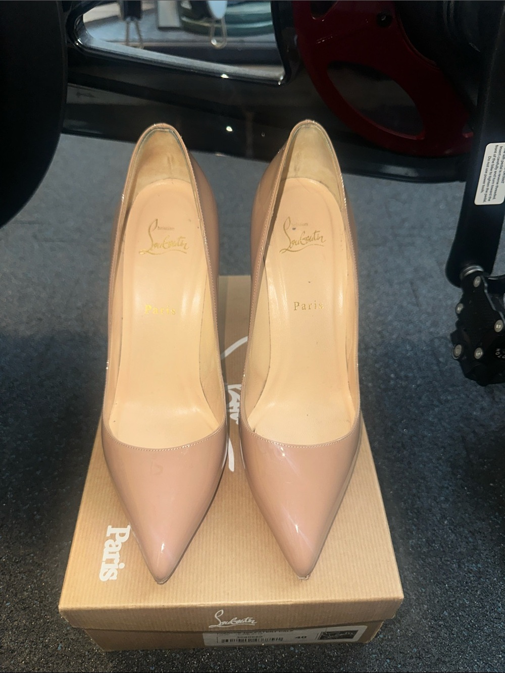 Christian Louboutin Patent calf pigalle 100mm heels